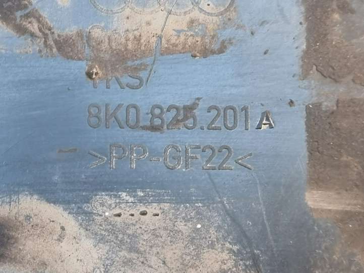 Audi A4 (2007 - 2011)  8K0825201A Средняя защита дна