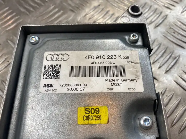Audi A6 S6 C6 4F (2004 - 2008) 4F0035223L Усилитель звука — фото 2