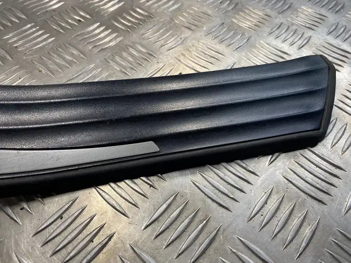 BMW 5 E60 E61 (2004 - 2010) 7074511 Внутренняя отделка заднего порога — фото 8
