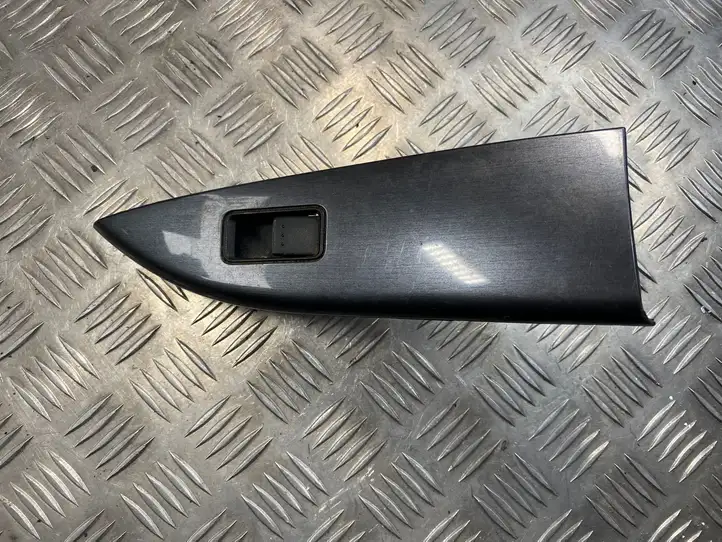 Mazda 6 (2002 - 2005) GP9G66380 Кнопка стеклоподъемников — фото 1