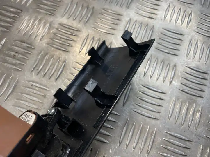 Mazda 6 (2002 - 2005) GP9G66380 Кнопка стеклоподъемников — фото 4