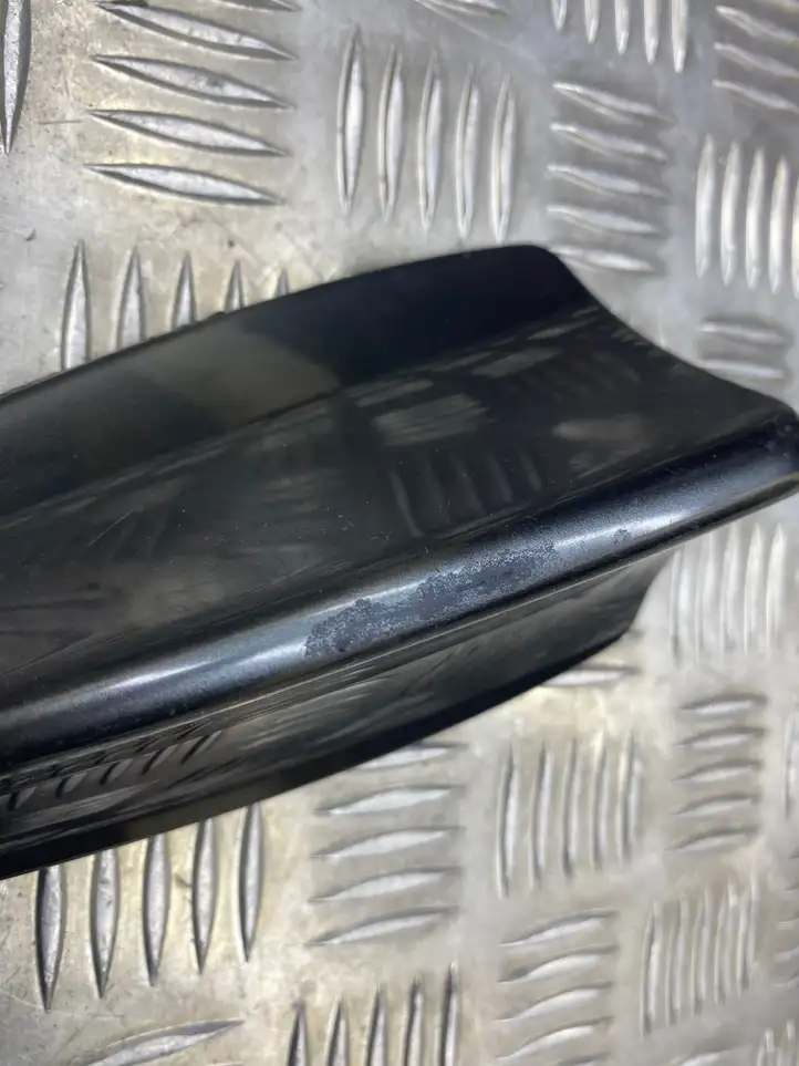 BMW 5 E60 E61 (2004 - 2010) D9207401 Крышка GPS-антенны — фото 3