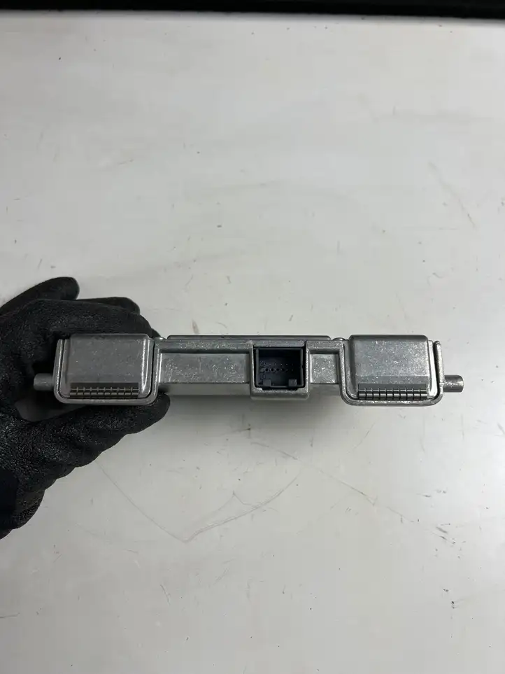 Land Rover Evoque I (2011 - 2015) HK7219H406 Камера в лобовом стекле — фото 4
