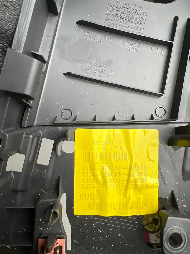 Ford Kuga II (2013 - 2019) CJ54S24583A Верхняя обшивка стойки B — фото 2