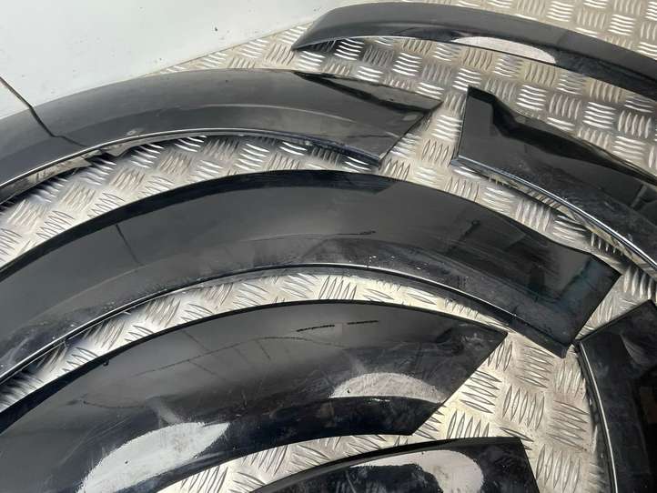 Audi Q7 (2005 - 2009)  4L0853828 Обвес полный комплект