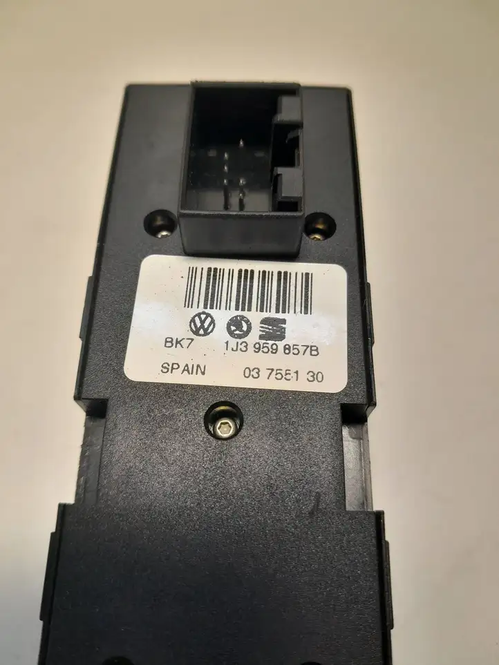 Volkswagen PASSAT B5.5 (2001 - 2005) 1J3959857B Блок кнопок стеклоподъемников — фото 2