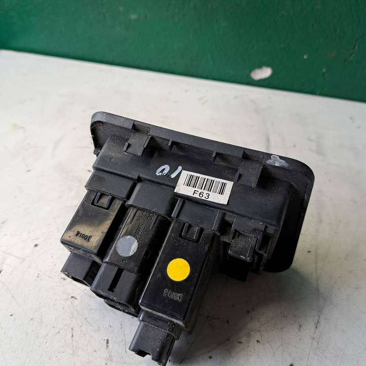 Hyundai Santa Fe (2005 - 2009)  202002562 Включатель противотуманных фар