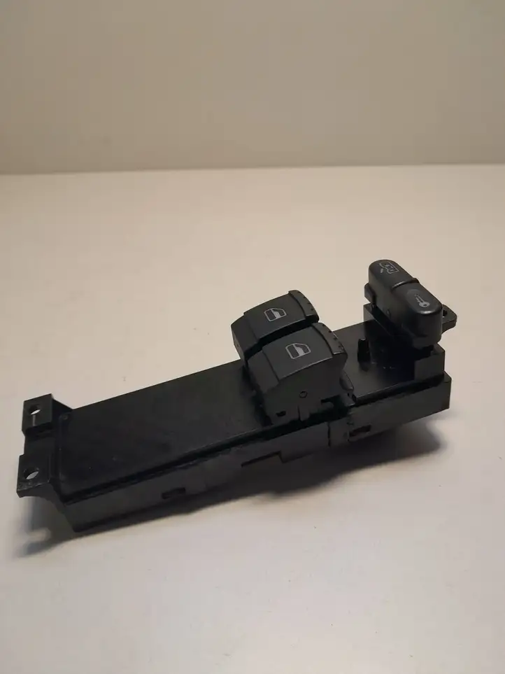 Volkswagen Golf IV (1998 - 2005) 1J3959857B Блок кнопок стеклоподъемников — фото 3