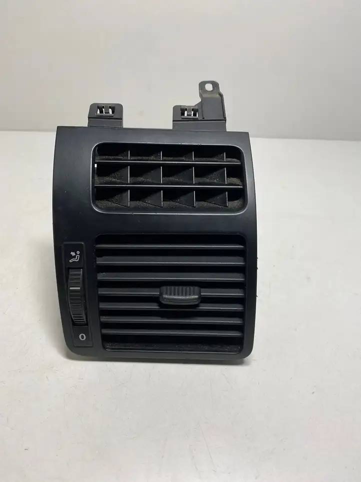 Volkswagen Touran I (2003 - 2010) 1T0819704A Боковой воздушный дефлектор — фото 1