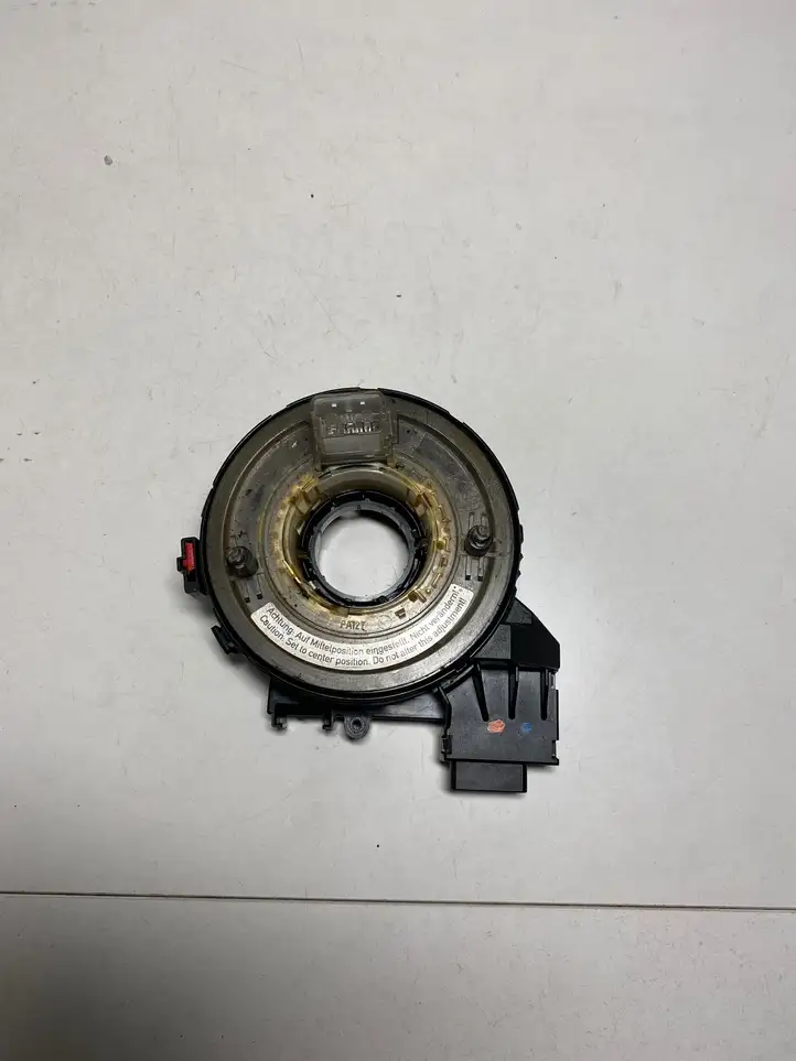 Volkswagen Touran I (2003 - 2010) 1K0959653 Контактное кольцо SRS — фото 1