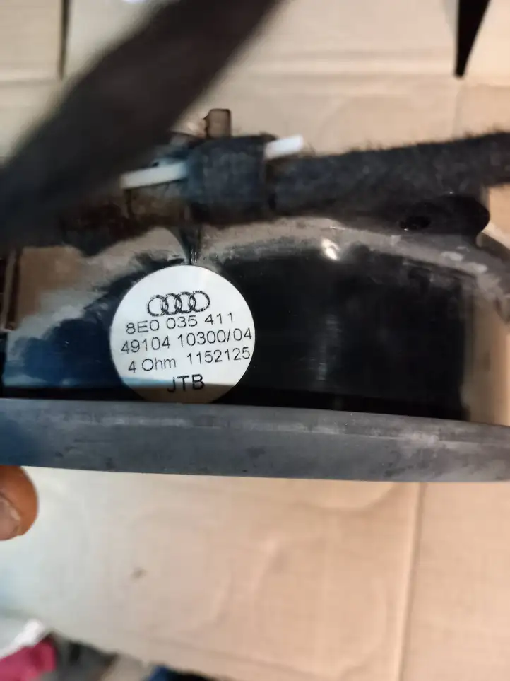 Audi A4 S4 B6 8E 8H (2000 - 2006) 8E0035411 Динамики задних дверей — фото 2