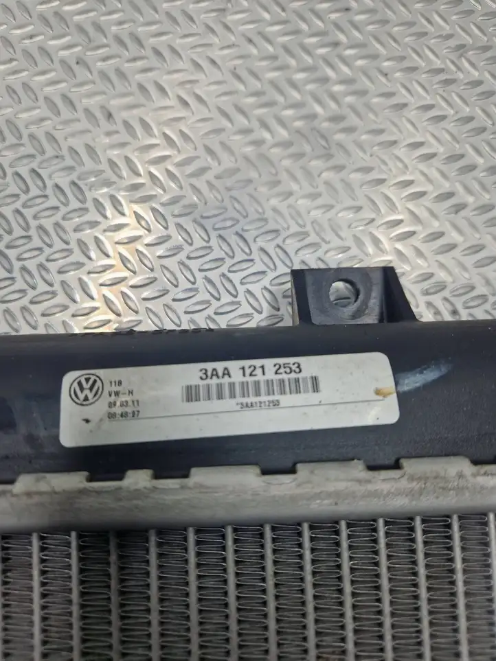 Volkswagen PASSAT B7 (2011 - 2014) 3AA121253 Радиатор охлаждающей жидкости двигателя — фото 2