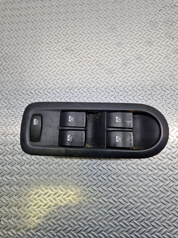 Renault Scenic III - Grand scenic III (2009 - 2016) 156018070 Блок кнопок стеклоподъемников — фото 1
