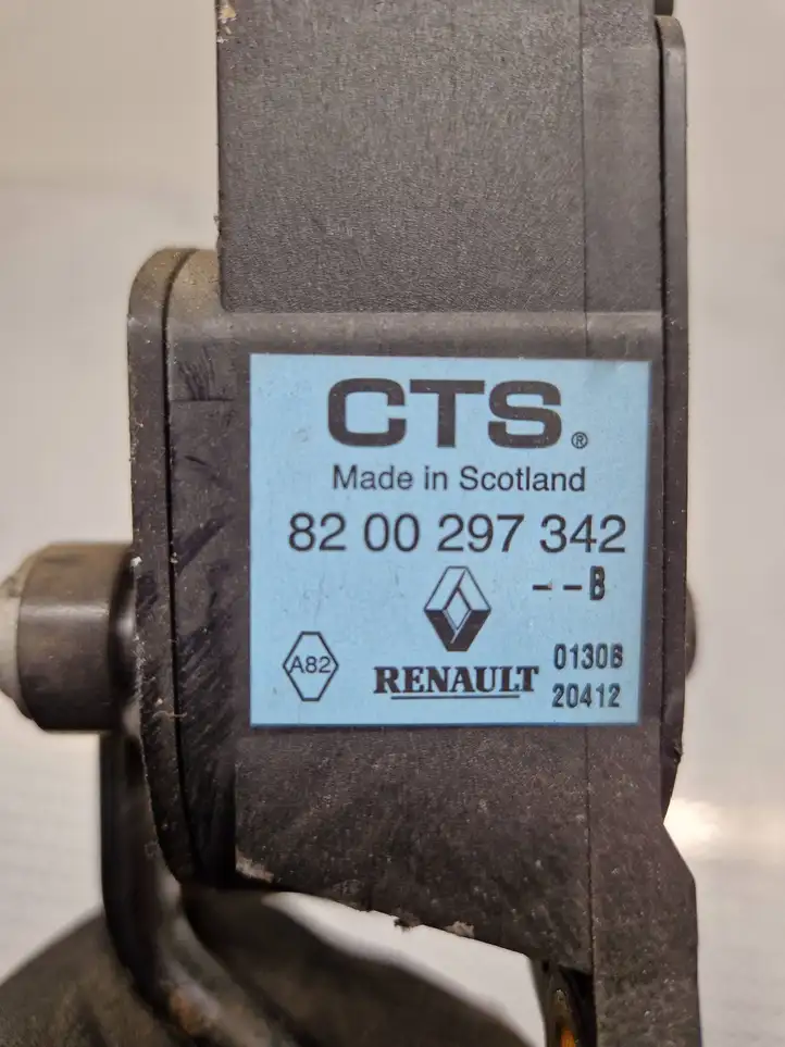 Renault Clio III (2005 - 2012) 8200297342 Педаль акселератора — фото 2