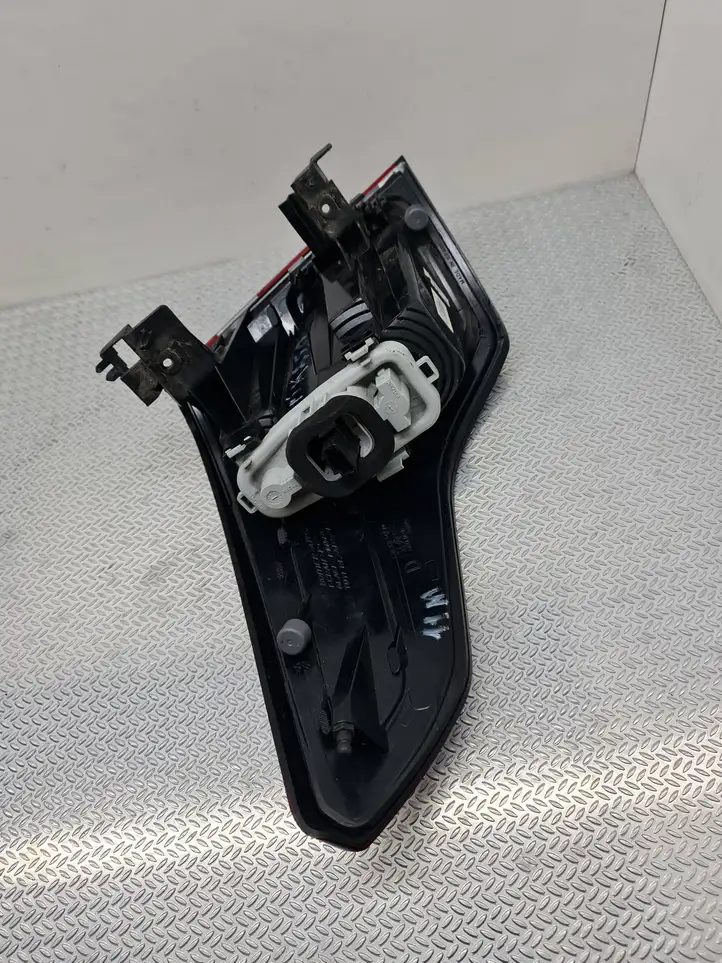 Citroen C4 I Picasso (2006 - 2013) 9673164780 Задний фонарь в кузове — фото 4