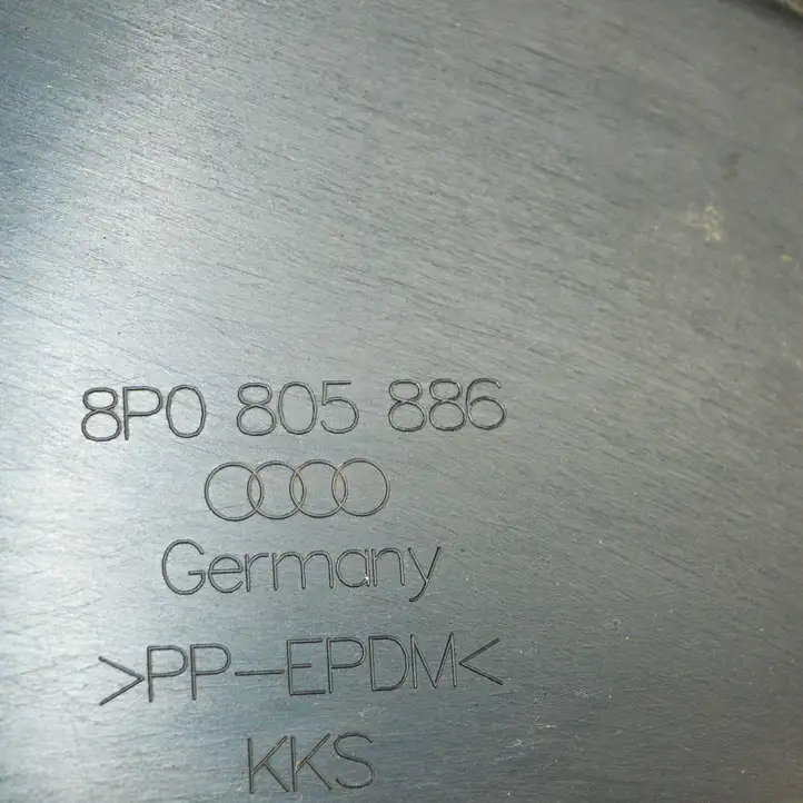 Audi A3/S3 8P (2008 - 2013) 8P0805886 Другая часть кузова — фото 3