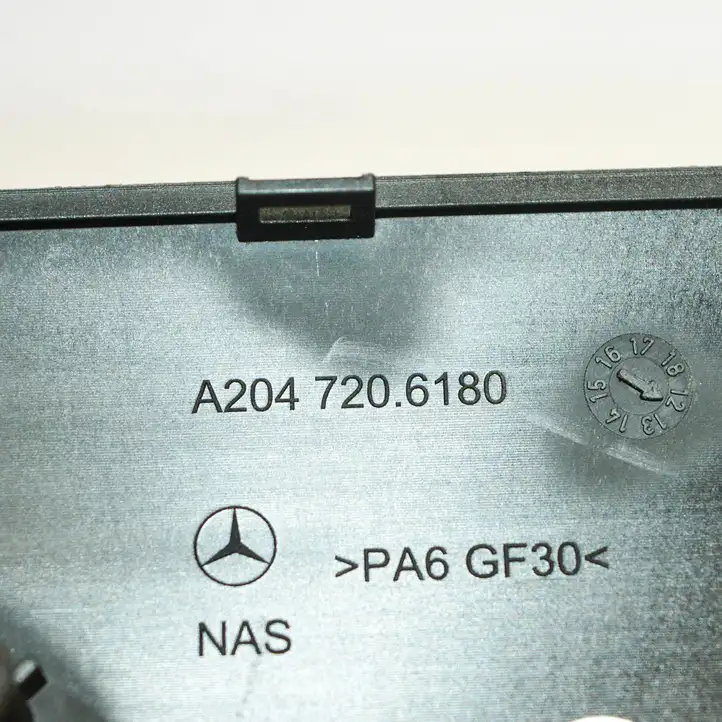 Mercedes-Benz C W204 (2007 - 2014) A2047206180 Декоративная накладка передней двери — фото 5
