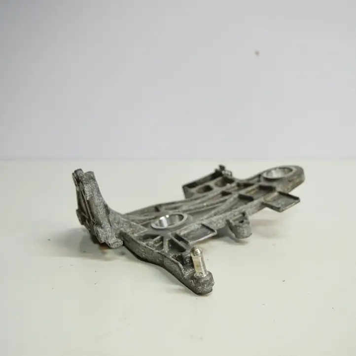Mercedes-Benz C W204 (2007 - 2014) A6510902241 Прочие детали моторного отсека — фото 4