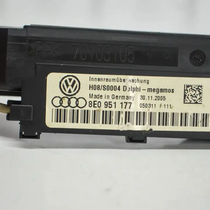 Audi A4 S4 B7 8E 8H (2004 - 2009) 8E0951177 Датчик охранной сигнализации — фото 5