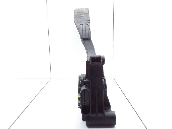 Opel Antara (2006 - 2011)  96625895 Педаль акселератора