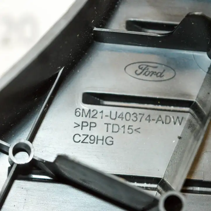 Ford Galaxy (2010 - 2015) 6M21U40374ADW Отделка лючка топливного бака — фото 5