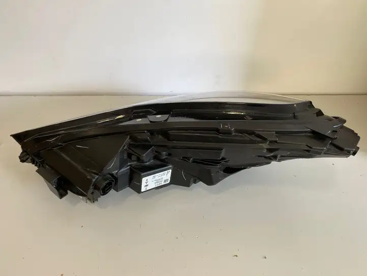 Tesla Model 3 (2017 - 2023) 151495300C Передняя фара — фото 3