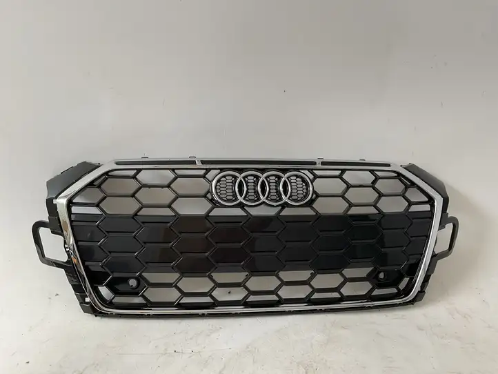 Audi (2009 - 2016) 8W6853651BL Верхняя решетка радиатора — фото 1