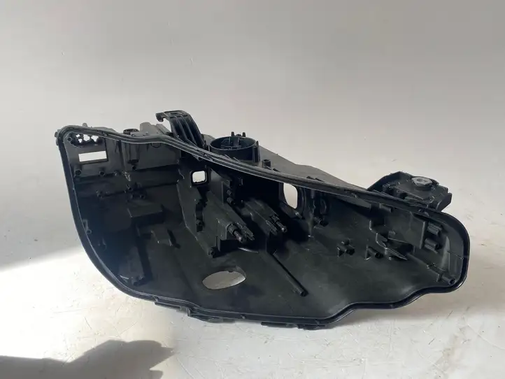 BMW 3 G20 G21 (2019 - ) 1401000301 Передняя фара — фото 1