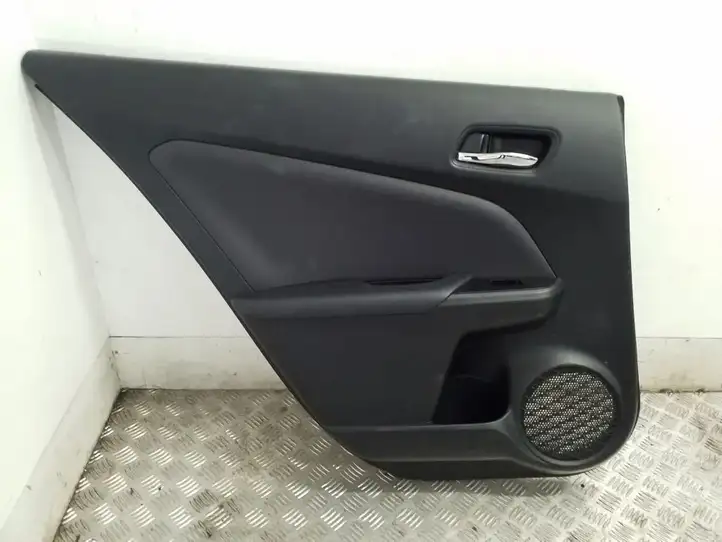 Toyota Prius Prime (2017 - ) Комплект салона — фото 8