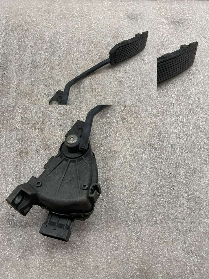 Nissan Almera N16 (2000 - 2010)  18002AU410 Педаль акселератора