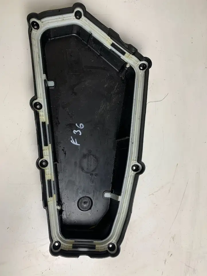 BMW 4 F32 F33 (2013 - 2017) 8509914 Крышка ящика предохранителей — фото 3
