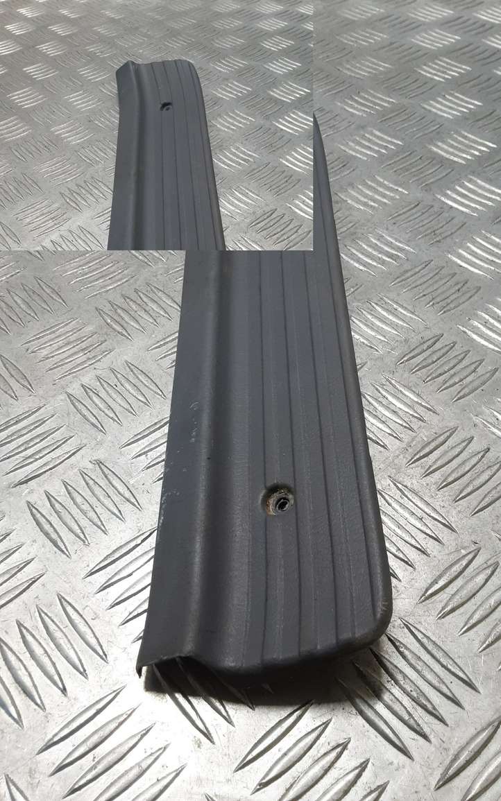 Toyota Land Cruiser (HDJ90) (1996 - 2002)  6791860020 Отделка заднего порога (внутренняя)