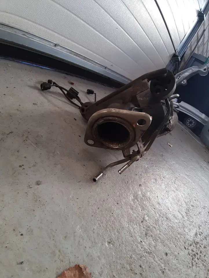 Mazda 6 (2005 - 2007) Катализатор / DPF / FAP — фото 2