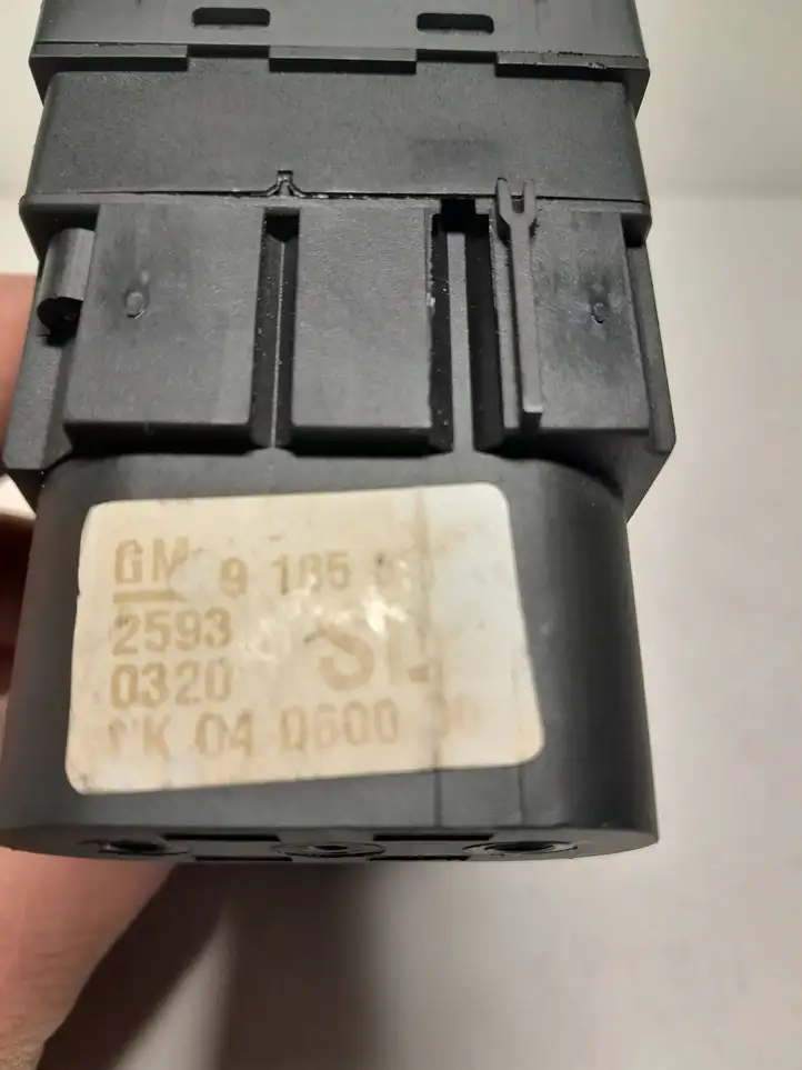 Opel Vectra C (2002 - 2005) 9185691 Включатель фонарей — фото 2