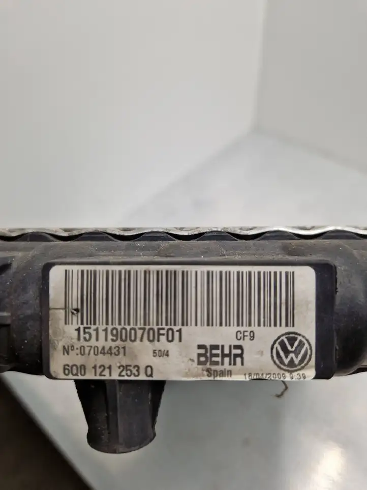 Volkswagen Polo (2005 - 2009) 6Q0121253Q Радиатор охлаждающей жидкости двигателя — фото 2