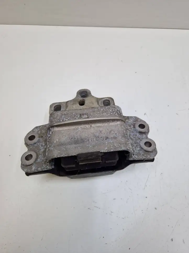 Seat Leon (1P) (2005 - 2012) 1K0199555 Опора двигателя — фото 1