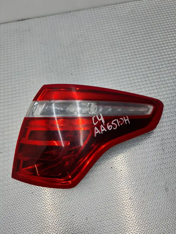 Citroen C4 I Picasso (2006 - 2013) 9653547480 Задний фонарь в кузове — фото 1