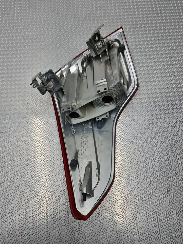 Citroen C4 I Picasso (2006 - 2013) 9653547480 Задний фонарь в кузове — фото 3