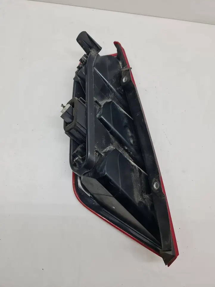Fiat Punto (199) (2005 - 2018) 51701590 Задний фонарь в кузове — фото 3