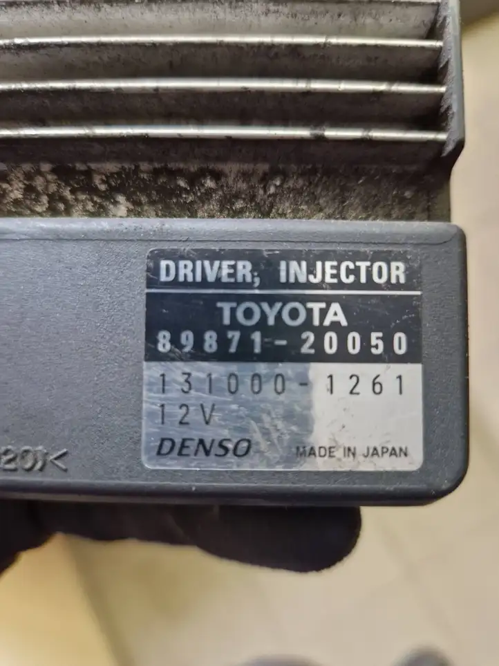 Toyota Corolla Verso AR10 (2004 - 2009) 8987120050 Блок управления форсунками — фото 2