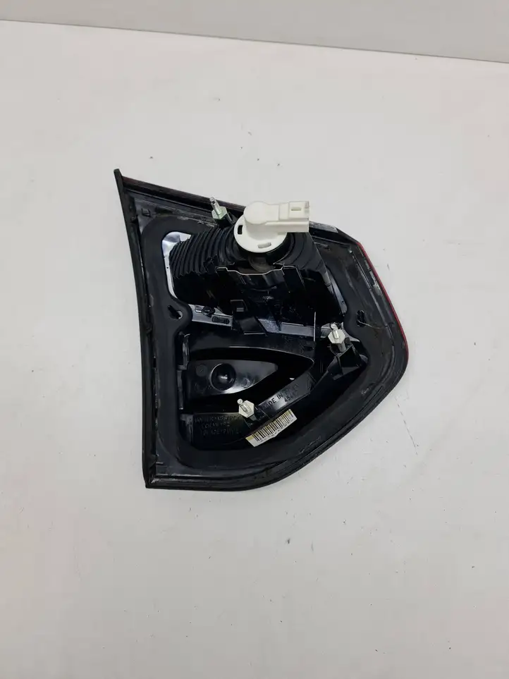 Citroen C4 I Picasso (2006 - 2013) 9673164980 Задний фонарь в крышке багажника — фото 3