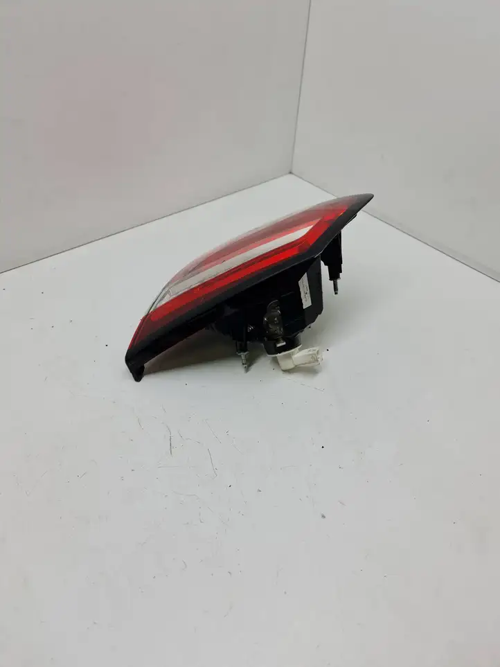 Citroen C4 I Picasso (2006 - 2013) 9673164980 Задний фонарь в крышке багажника — фото 4