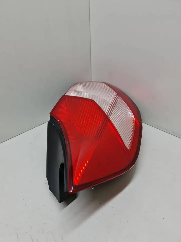 Renault Scenic II - Grand scenic II (2003 - 2006) 15911500 Задний фонарь в кузове — фото 9