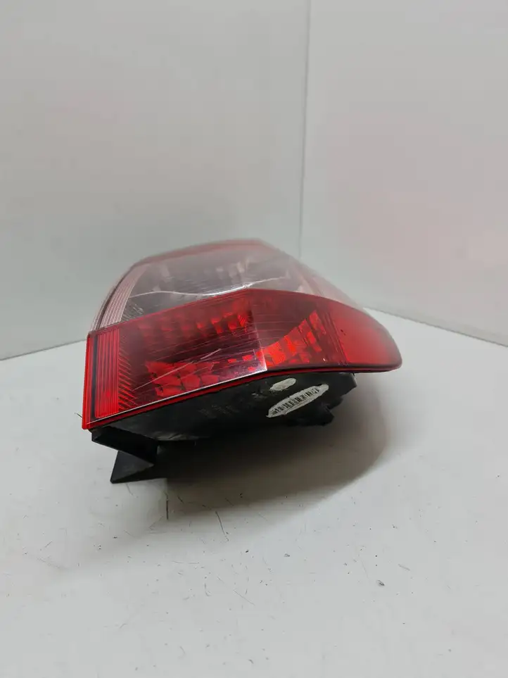 Renault Scenic II - Grand scenic II (2003 - 2006) 15911600 Задний фонарь в кузове — фото 9