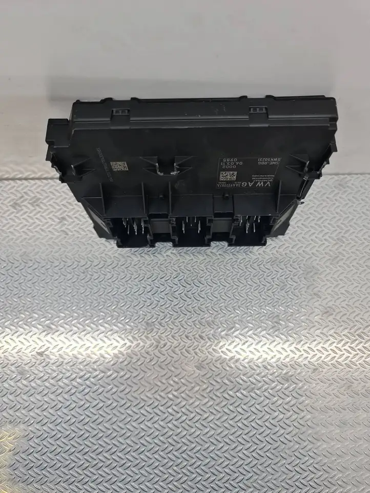 Volkswagen PASSAT B7 (2011 - 2014) 3AA937087A Модуль комфорта — фото 5