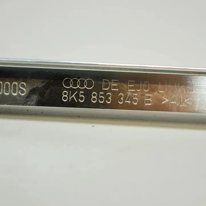 Audi A4 S4 B8 8K (2007 - 2011) 8K5853345B Отделка лючка топливного бака — фото 4