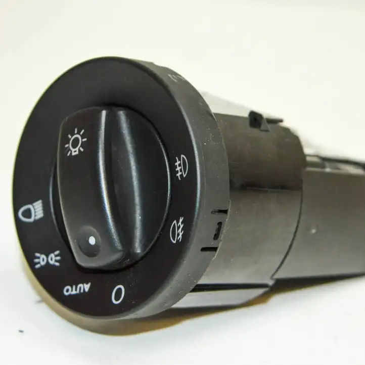 Seat Exeo (3R) (2008 - 2013) 3R0941531A Включатель фонарей — фото 5