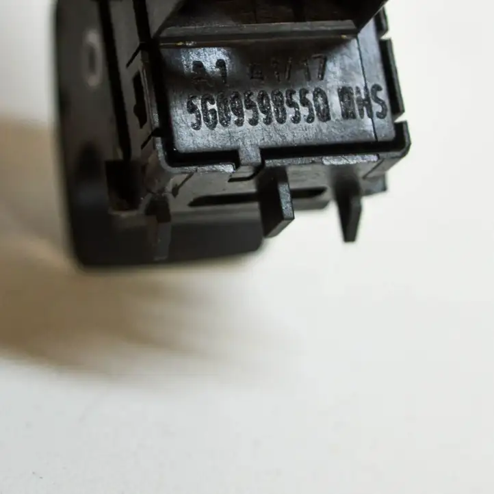 Seat Leon (5F) (2012 - 2019) 5G0959855Q Кнопка стеклоподъемников — фото 4