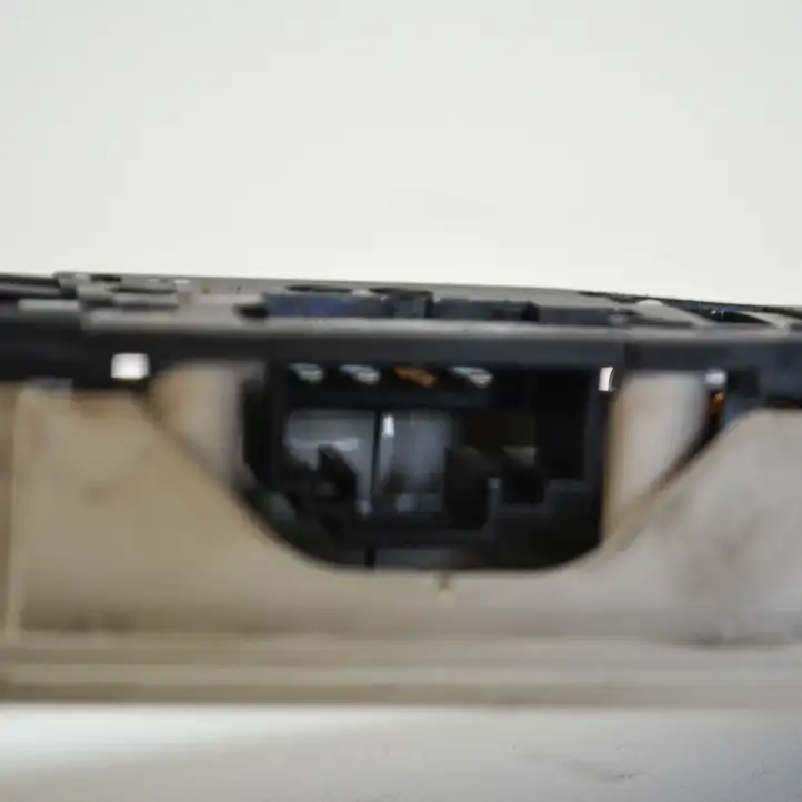 Audi A4 S4 B7 8E 8H (2004 - 2009) 8E0947111A Передняя подсветка — фото 6