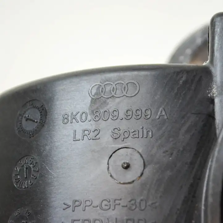 Audi A4 S4 B8 8K (2007 - 2011) 8K0809999A Отделка лючка топливного бака — фото 6